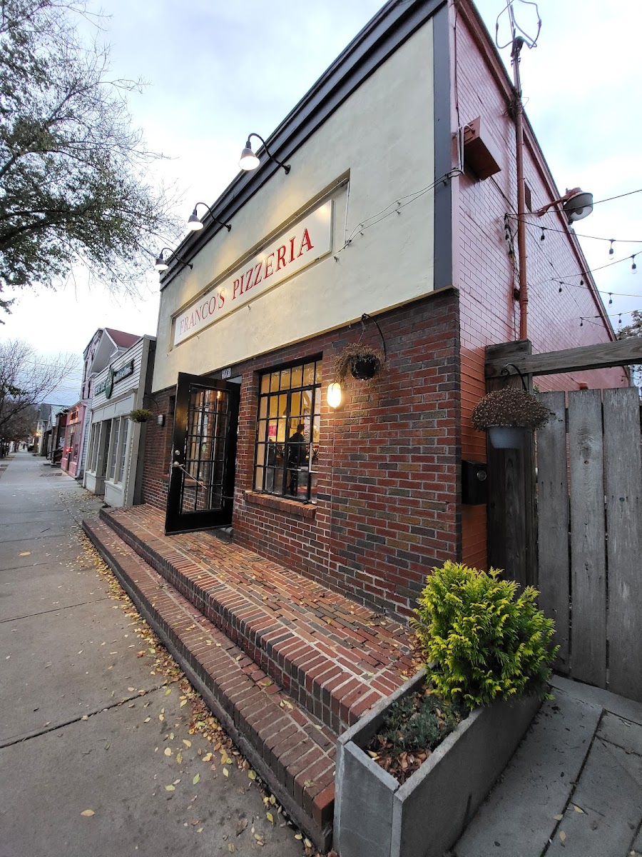 Franco's Pizzeria